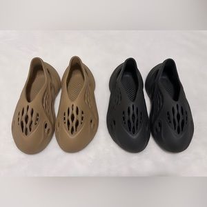 YEEZY FOAM RNNR - 2 FOR 1